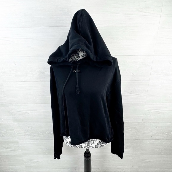 Off-White Logo Cropped Rolled Hem Hoodie - Picture 1 of 9